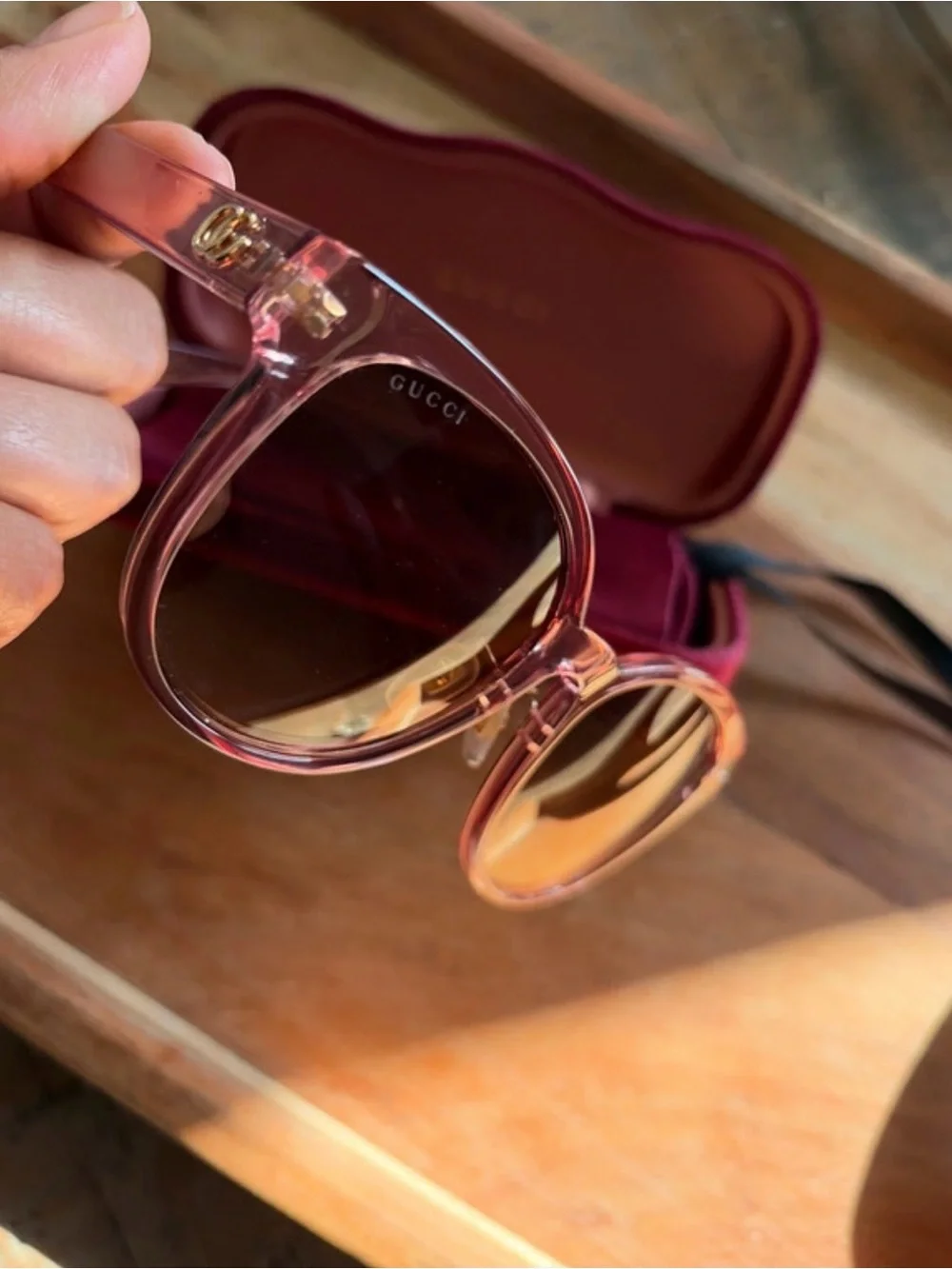Gucci Pink Gradient Round Sunglasses with burgundy Velvet Case